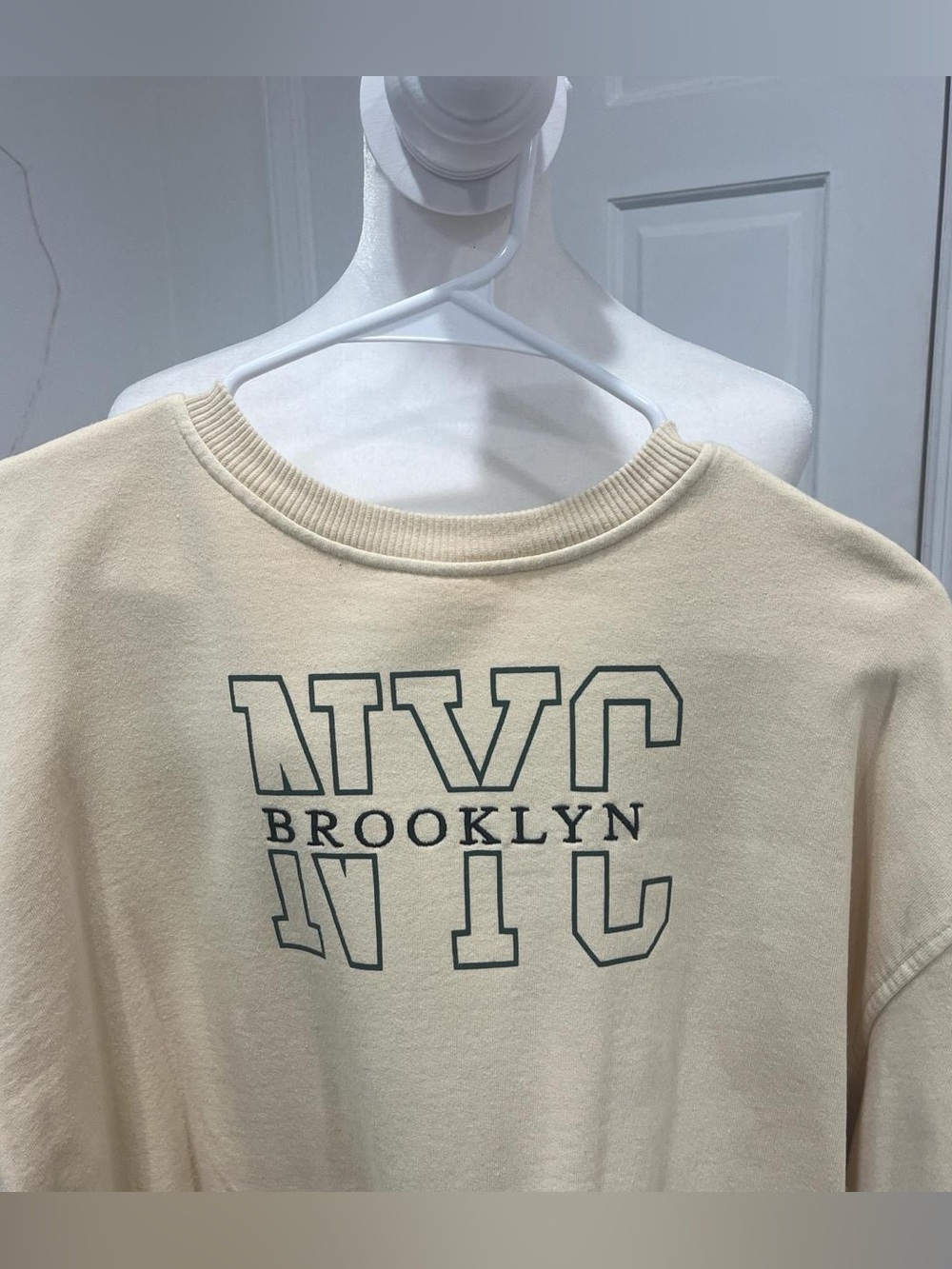 Beige "Brooklyn NYC" Graphic Crewneck Sweatshirt - Urban Outfitters